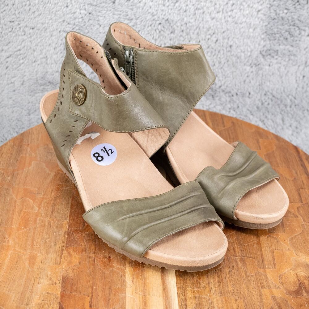 EARTH Attalea Barbados Women`s Leather Forest Green Wedge‎ Sandals Sz 8.5M